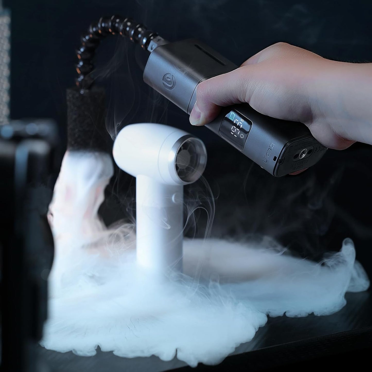 ULANZI FM02 Filmog X 30W Portable Fog Machine, USB-C Rechargeable Handheld Fogger
